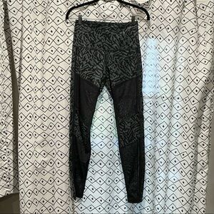 Lululemon Hot to Street Animal Print Mesh Leggings Size 6